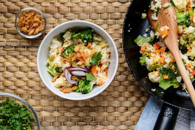 Best healthy restaurants Lansing vegetarian salads your area