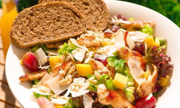 Best healthy restaurants Frankfurt vegetarian salads your area